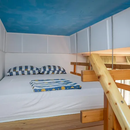 Apartment Tina In Town Centre With Free Parking