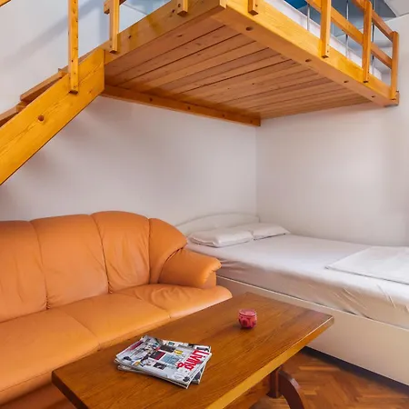 Apartman Tina In Town Centre With Free Parking Makarska